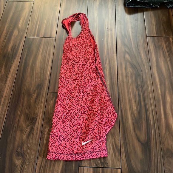 Nike tank - Picture 1 of 2